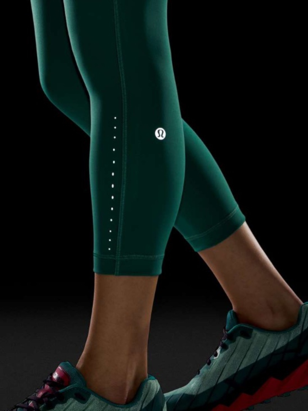 LIKE NEW Lululemon Women’s Swift Speed High-Rise Crop Tights 21” - Picture 3 of 8